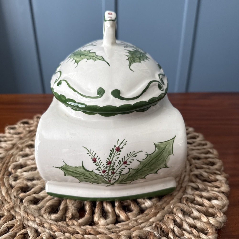 RCCL Tureen Handpainted Christmas Holly Berry Signed JS #222 Portugal Ceramic‎ - Picture 2 of 11
